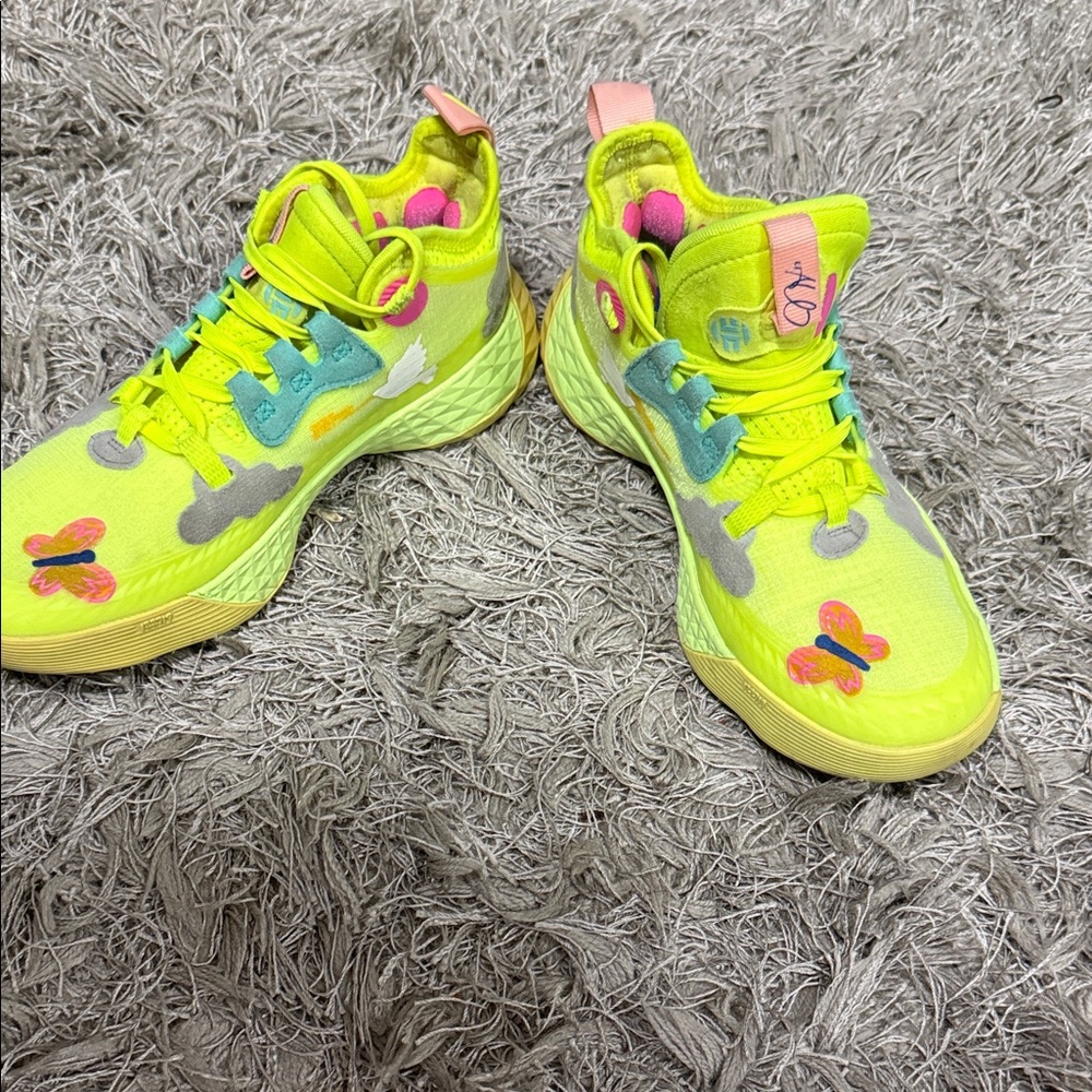 Adidas James Harden Solar Yellow Youth unisex size 4 basketball Sneakers - Picture 6 of 7